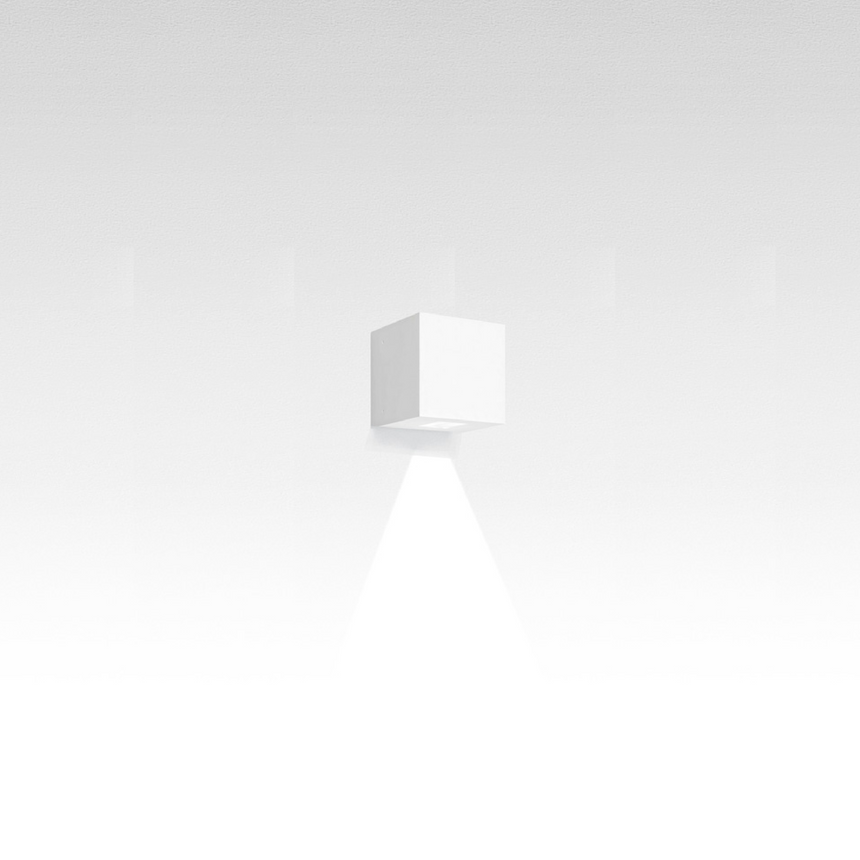 Square Direct Wall Lamp | Artemide Effetto | Italianfurniture.com