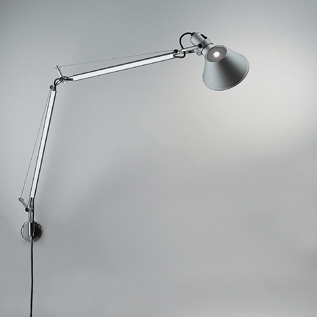 S-Bracket Classic Wall Lamp | Artemide Tolomeo | Italianfurniture.com