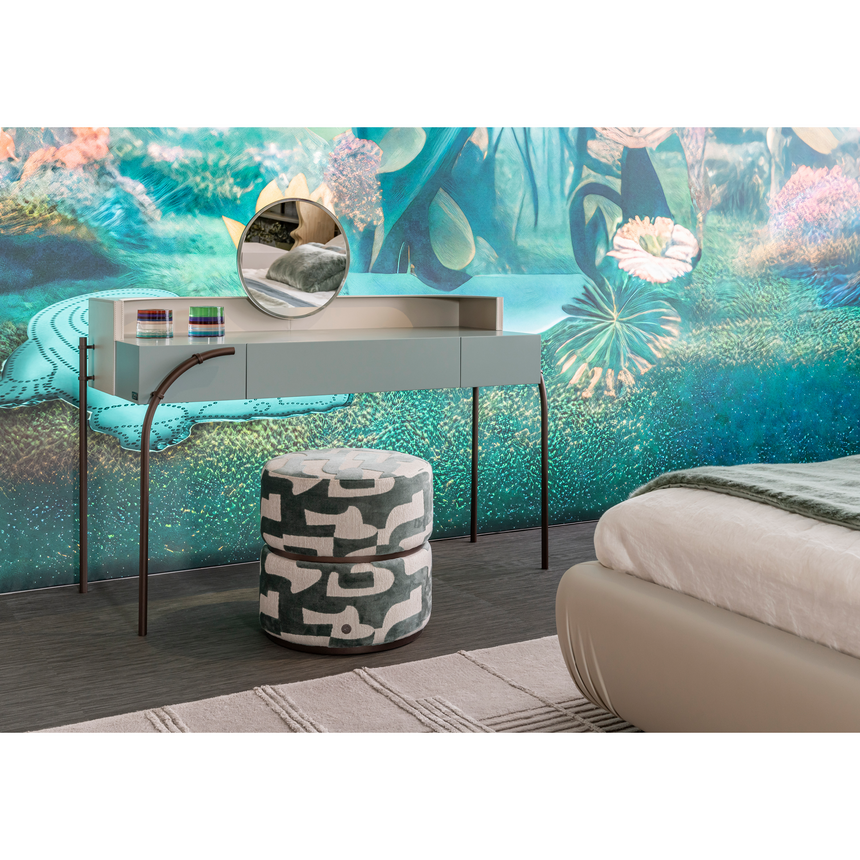 Leather Compartment Vanity Table | Bizzotto Italia Scene | Italianfurniture.com