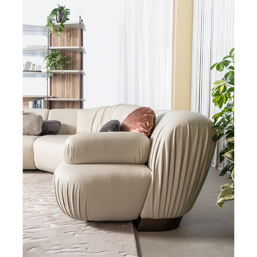Draped Leather Sofa | Bizzotto Italia Grand Pliage | Italianfurniture.com