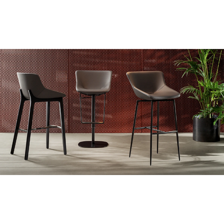 Ash Wood Leg Bar Stool | Bonaldo Artika Too | Italianfurniture.com