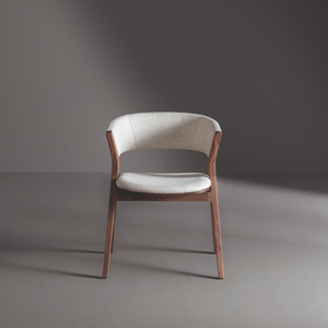 V-Leg Curved Dining Chair | Bonaldo Remo | Italianfurniture.com