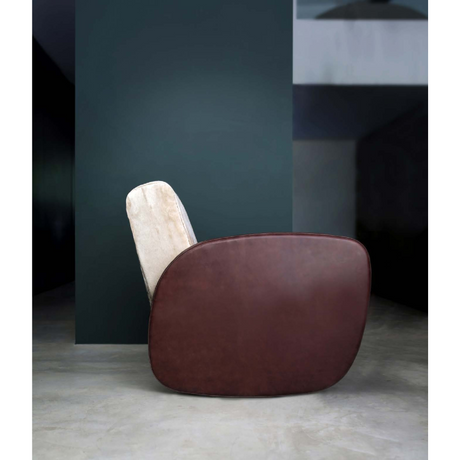 Wool Upholstered Lounge Chair | Casa Casati Core | Italianfurniture.com