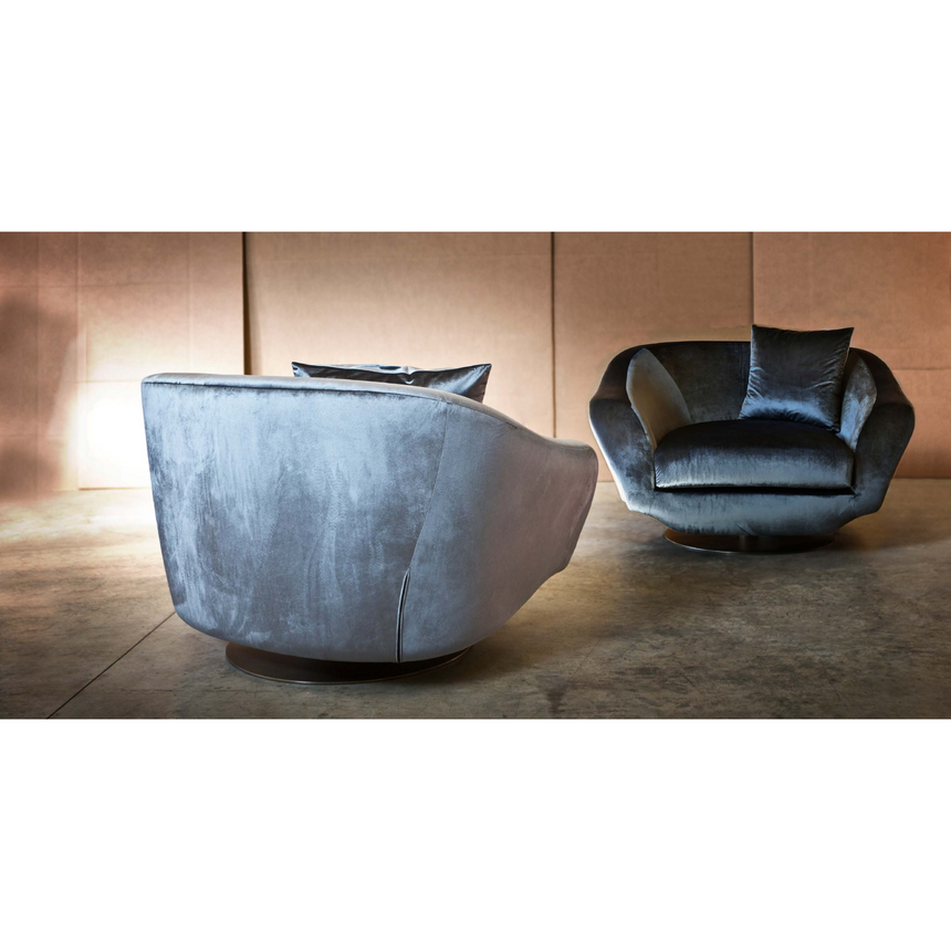 Bronze Base Armchair | Casa Casati Grande | Italianfurniture.com