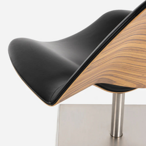 Leather Cut-Out Pedestal Armchair | Dema Lips | Italianfurniture.com