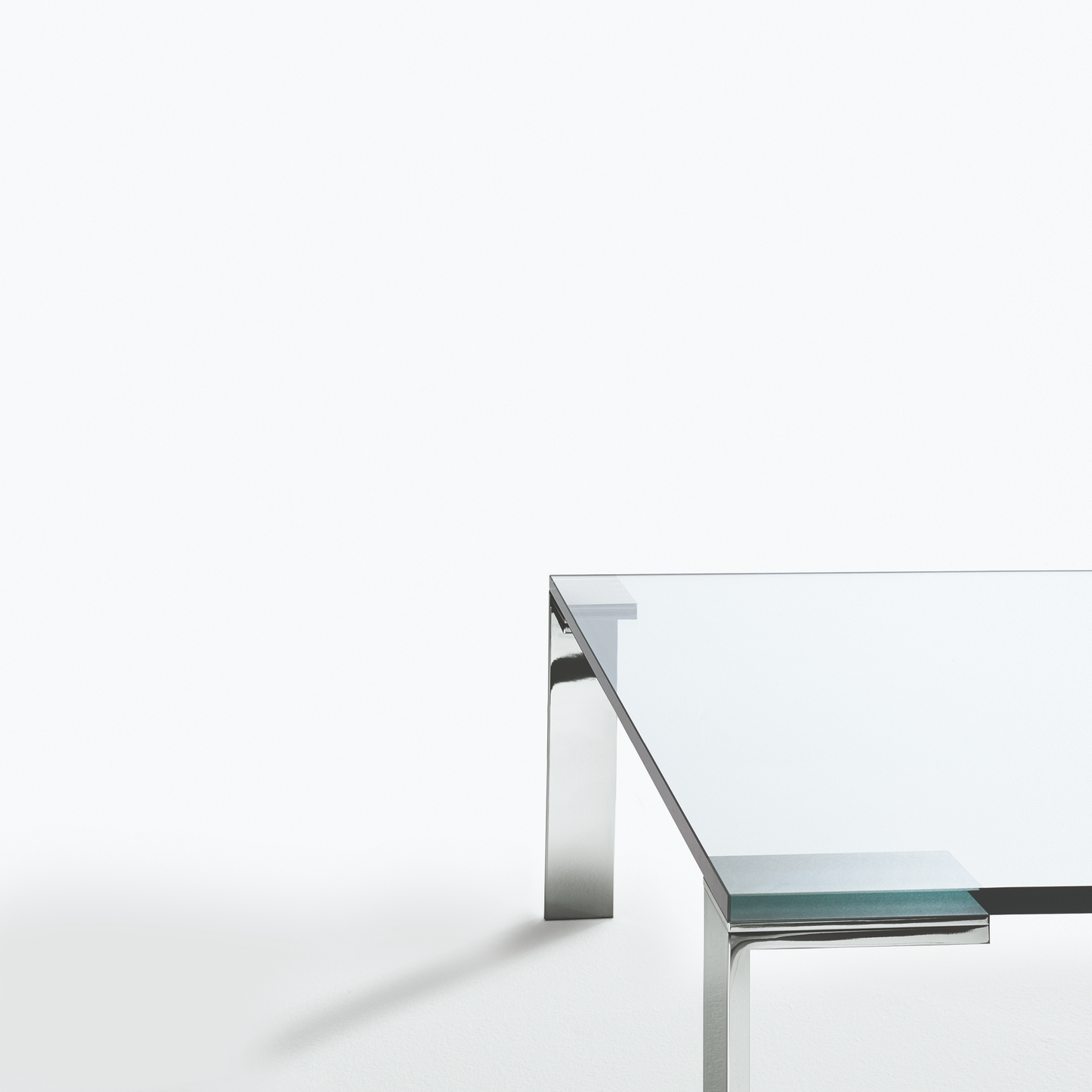 Contemporary Glass Top Low Table | Desalto Liko Glass | Italianfurniture.com