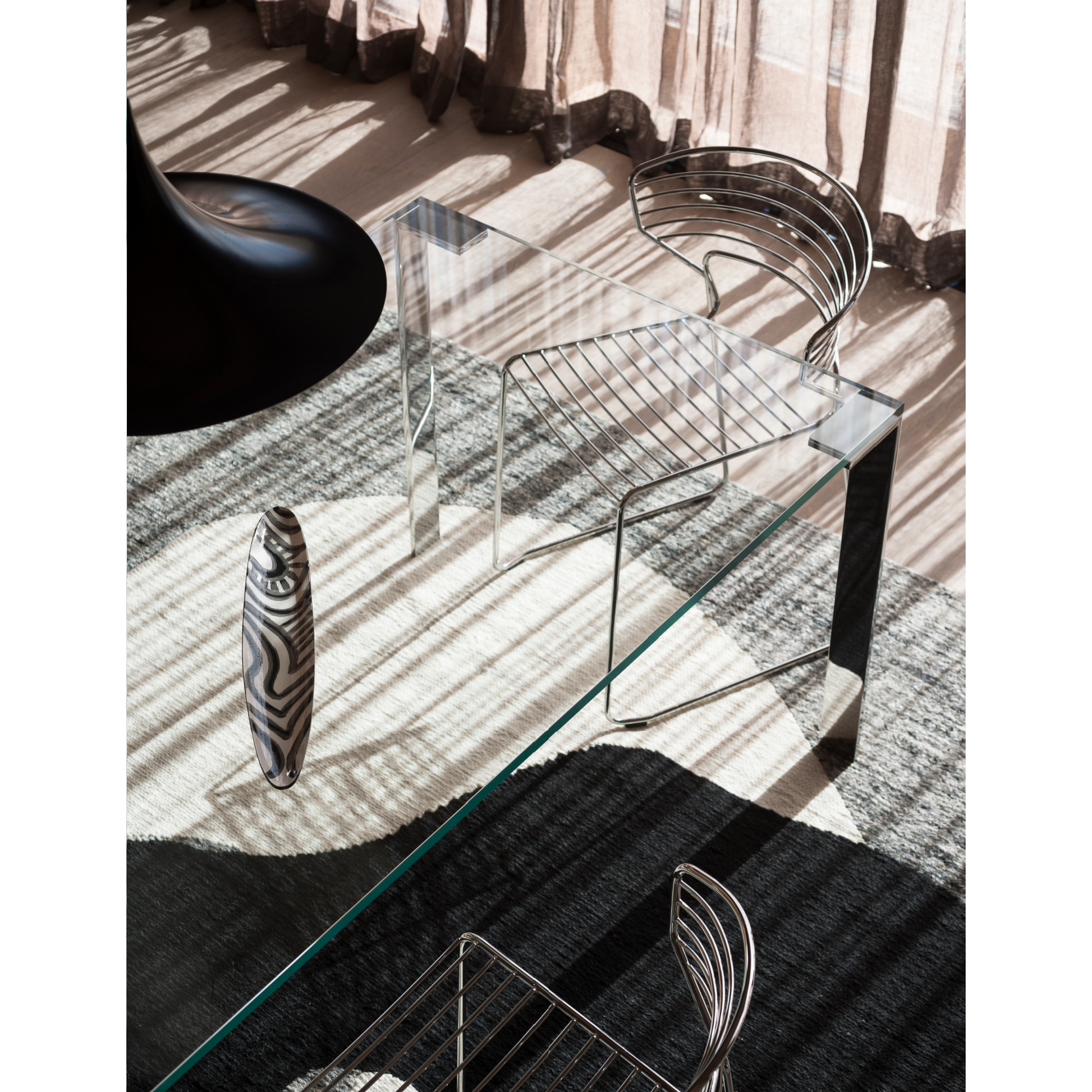 Contemporary Glass Top Low Table | Desalto Liko Glass | Italianfurniture.com