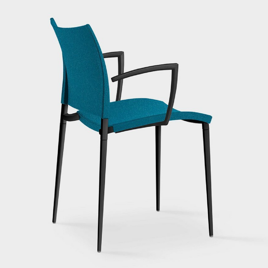 Modern Minimalist Armchair | Desalto Sand | Italianfurniture.com