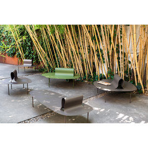 Bent-Back Metal Outdoor Bench | Desalto Softer than | Italianfurniture.com