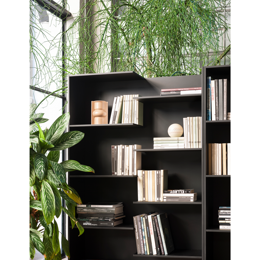 Lacquer Staggered Bookcase | Desalto Step | Italianfurniture.com