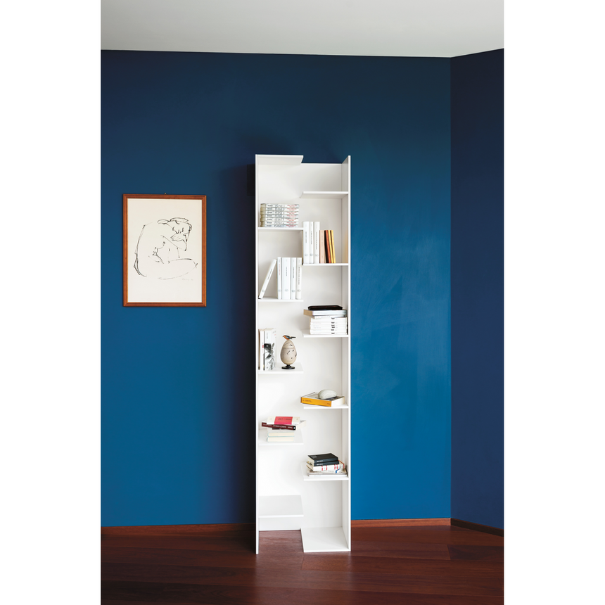 Lacquer Staggered Bookcase | Desalto Step | Italianfurniture.com