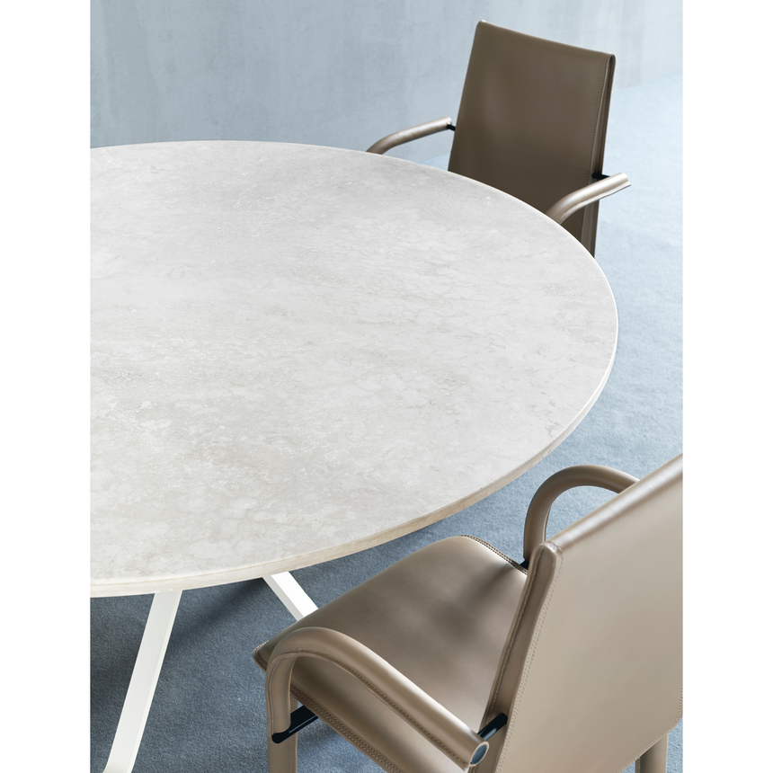 Round Minimalist Dining Table | Fasem Crab | ItalianFurniture.com