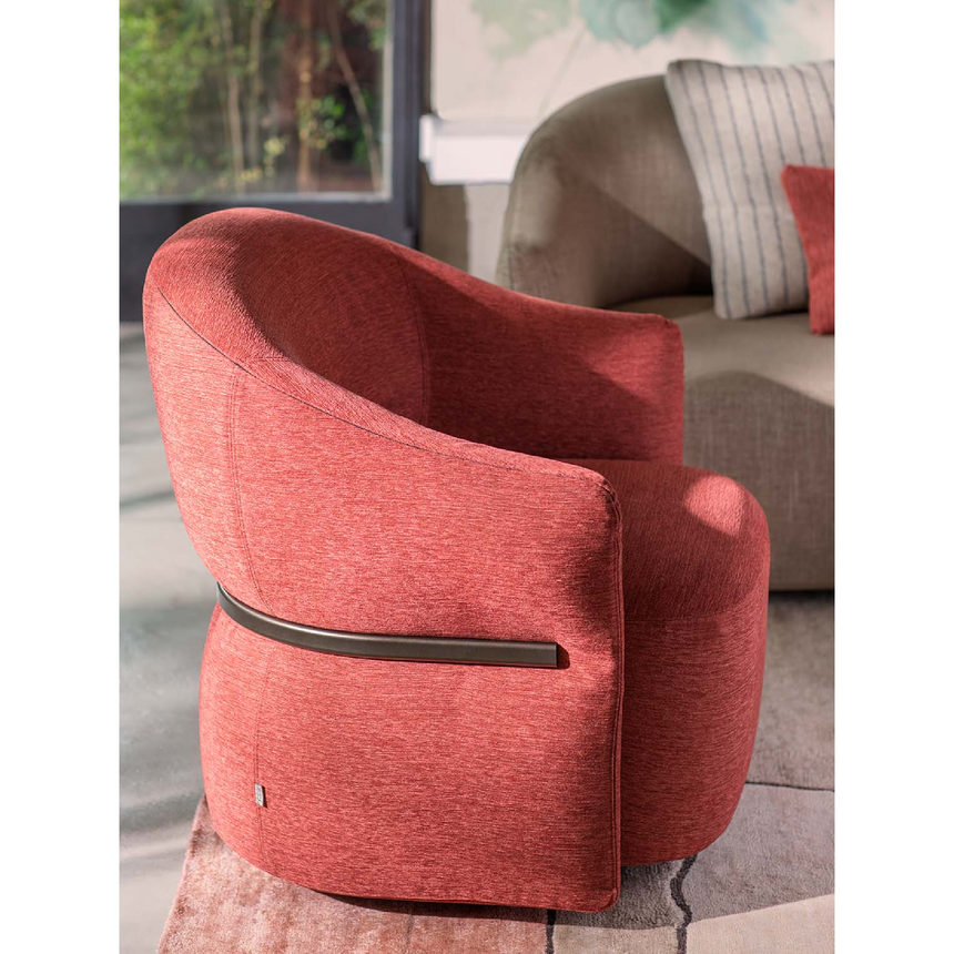 Round Back Armchair | Flou Madame Butterfly | Italianfurniture.com