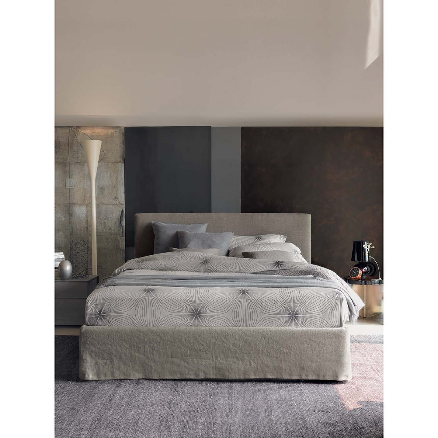 Shabby Chic Upholstered Bed | Flou Notturno | Italianfurniture.com