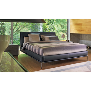 Matte Burnished Bed | Flou Icon | Italianfurniture.com