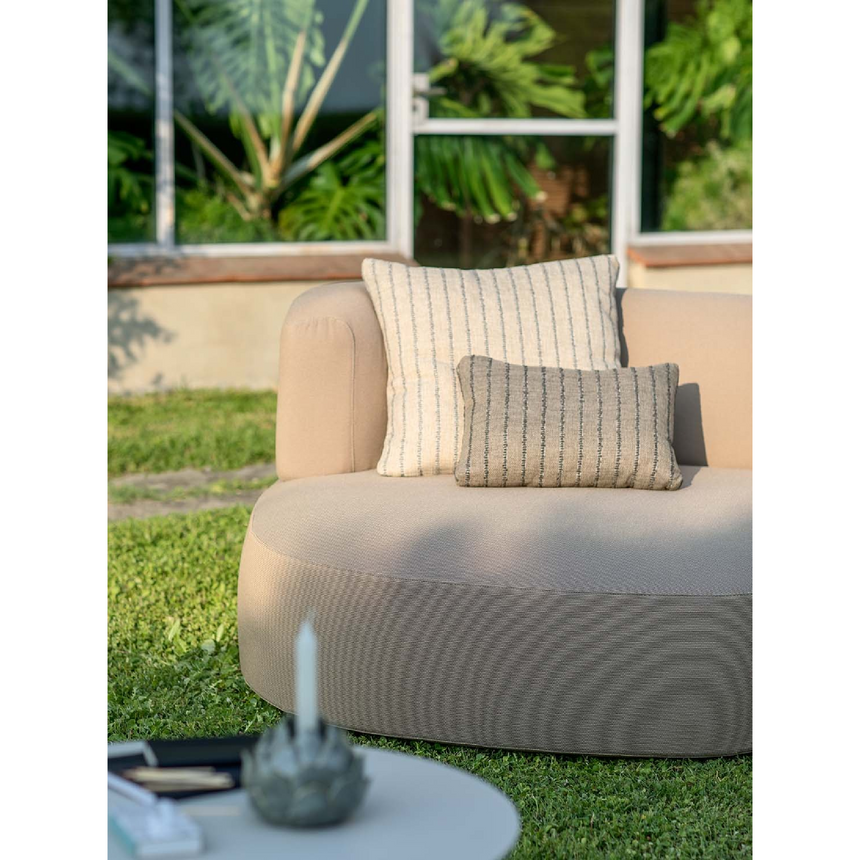 Irregular-Shaped Outdoor Sofa | Flou Pierre | Italianfurniture.com