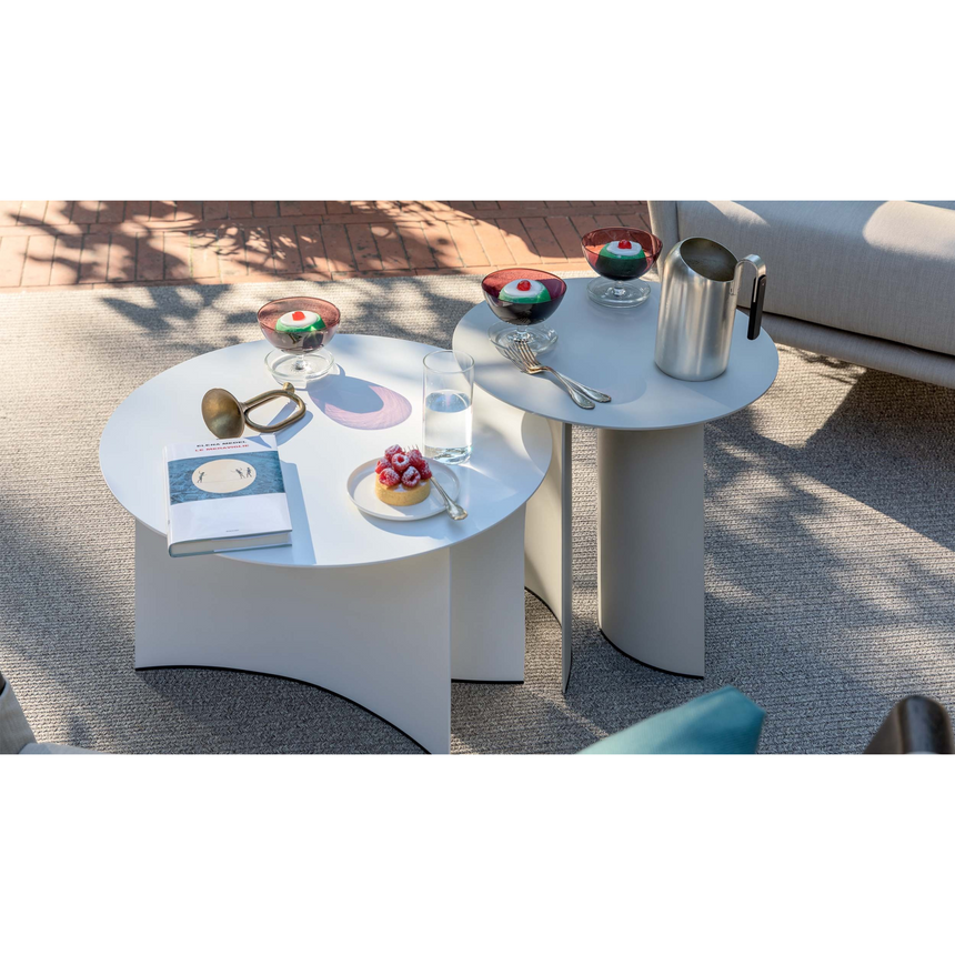 Round Metal Outdoor Side Table | Flou Pierre | Italianfurniture.com