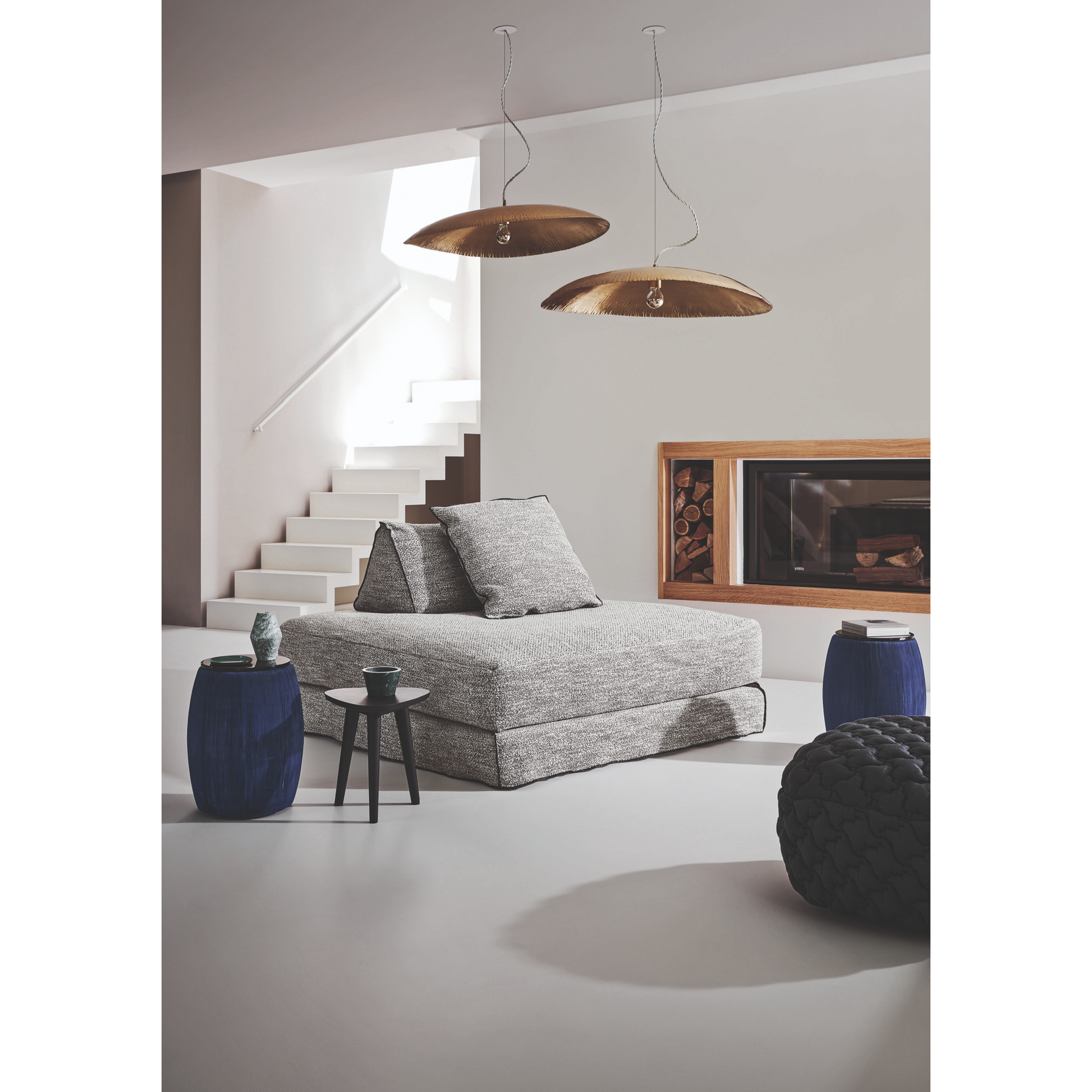 Gold Disc Pendant Lamp | Gervasoni Brass | ItalianFurniture.com
