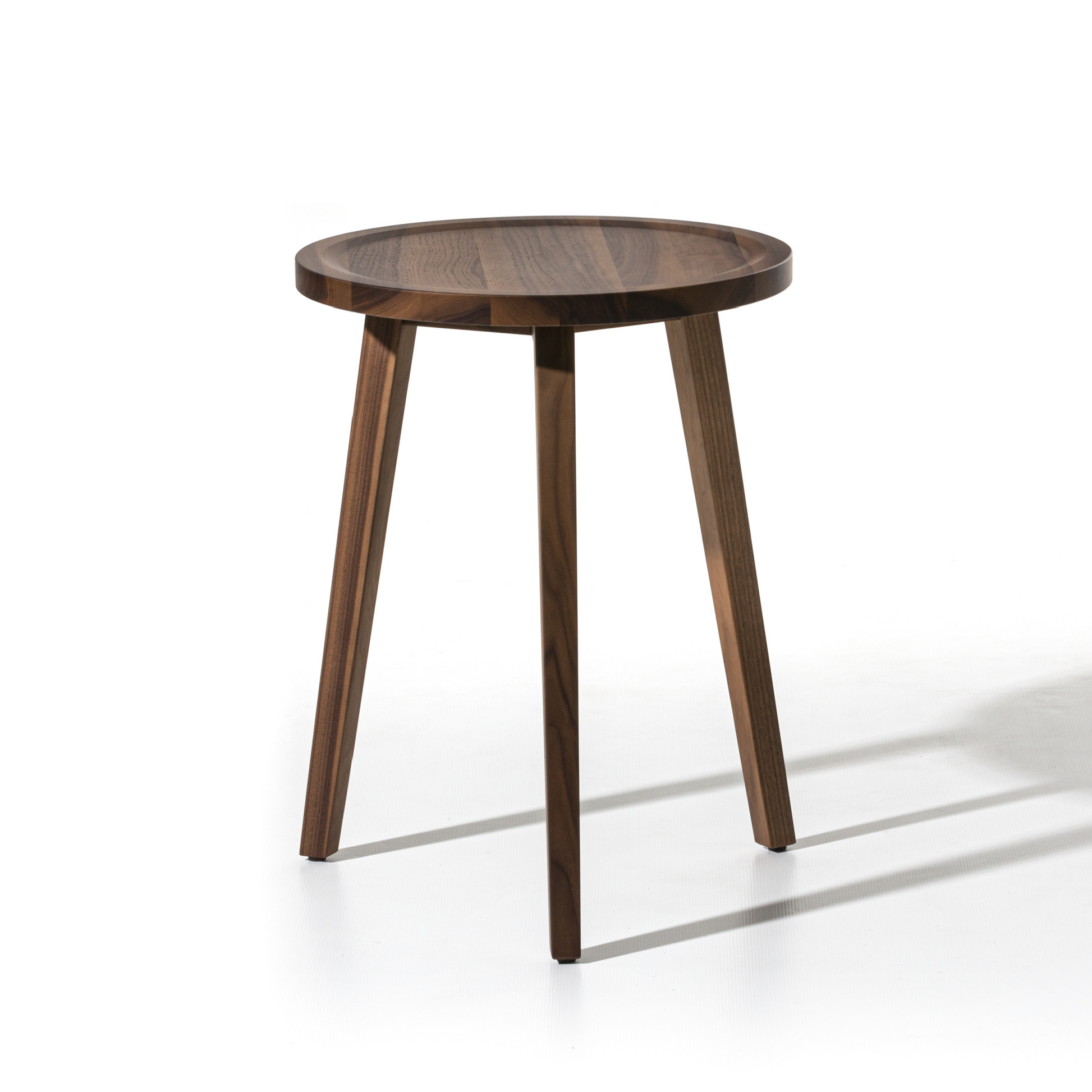 Three-legged Round Side Table | Gervasoni Gray | ItalianFurniture.com
