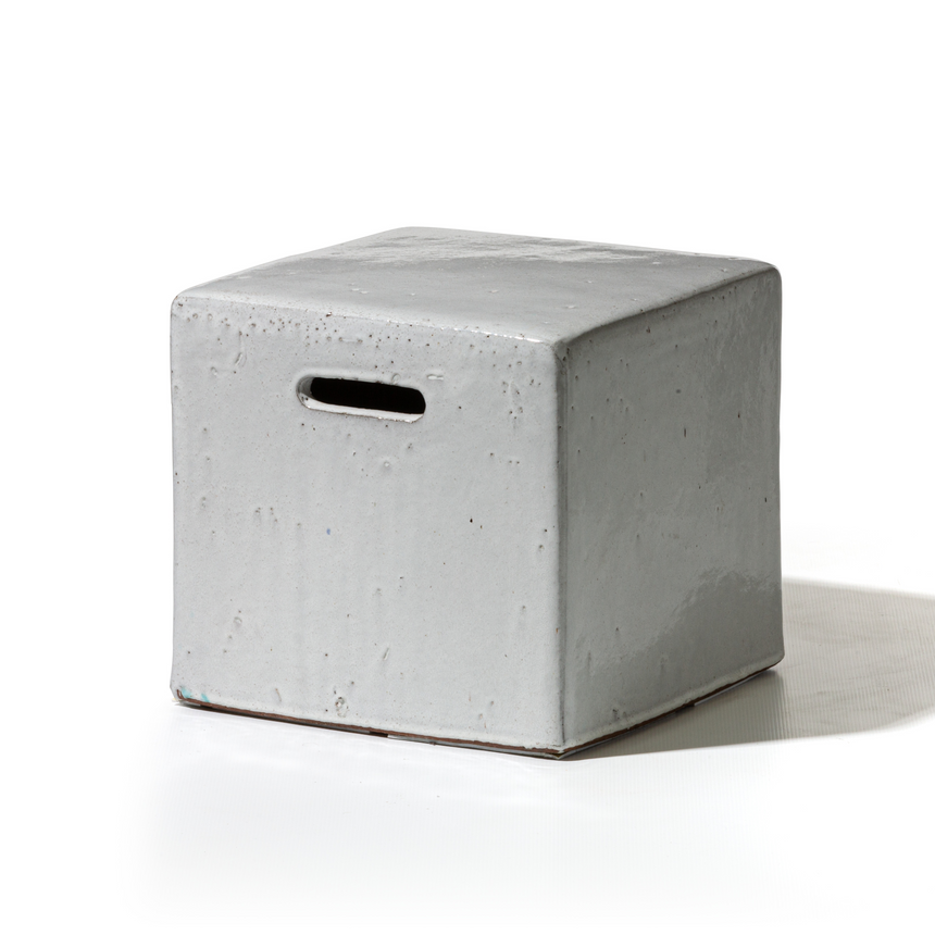 Cubic Concrete Side Table | Gervasoni Inout | ItalianFurniture.com
