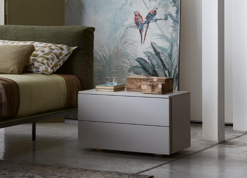 Matte Grooved Nightstand | Lema Florens