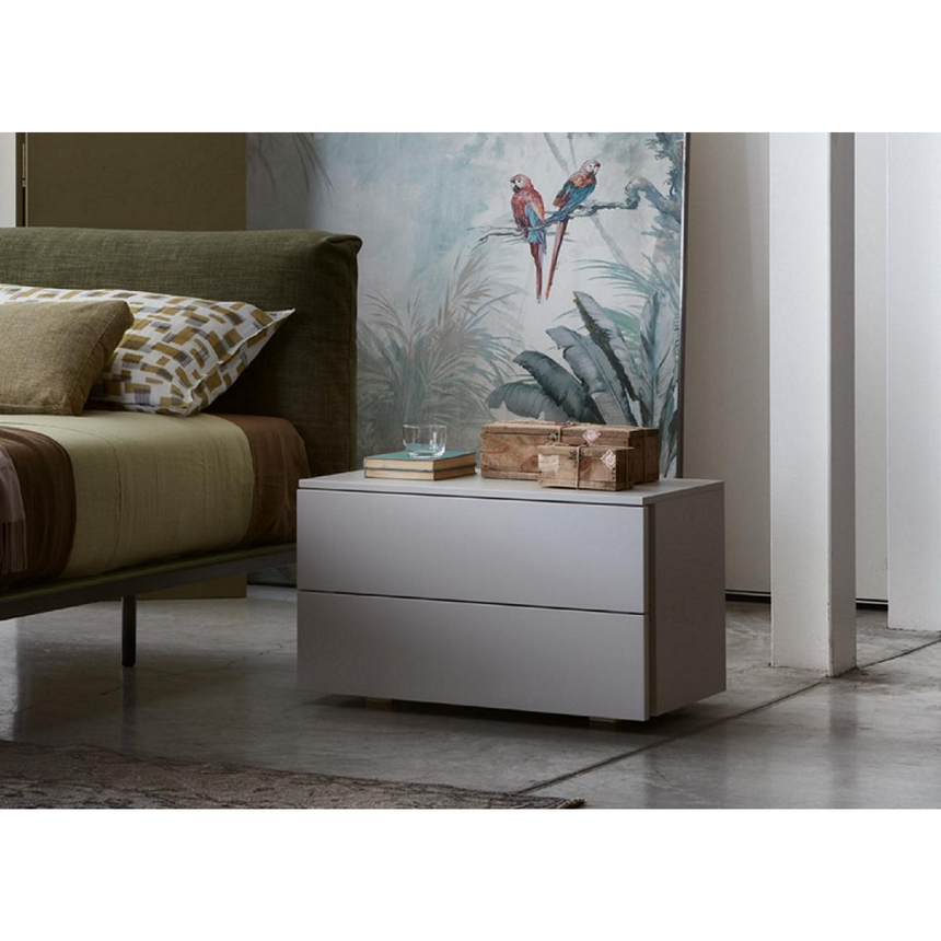 Matte Grooved Nightstand | Lema Florens