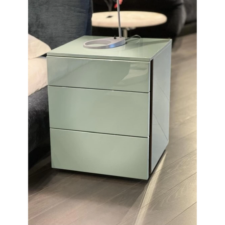 Glossy Grooved Nightstand | Lema Florens | Italianfurniture.com