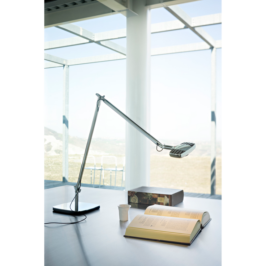 Adjustable LED Table Lamp | Luceplan Otto Watt | Italianfurniture.com