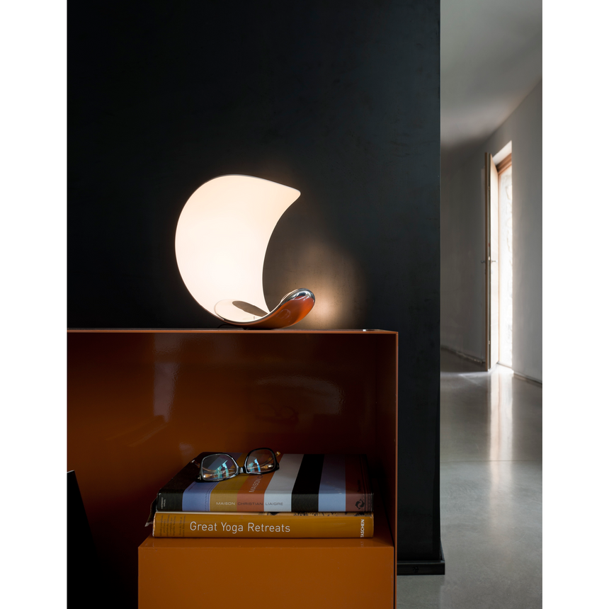 C-Shaped Table Lamp | Luceplan Curl | Italianfurniture.com