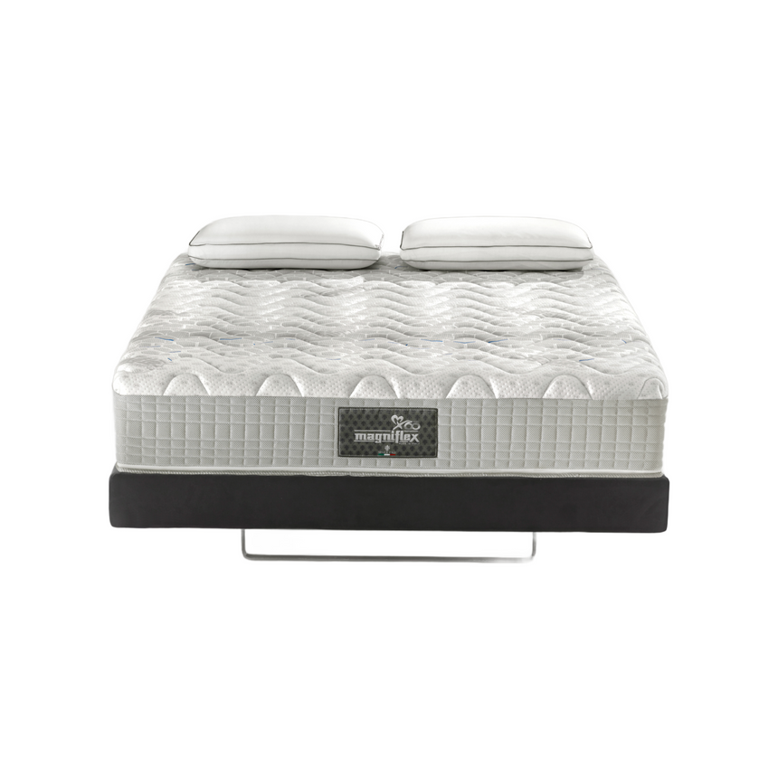 Thermoregulating Checkered Mattress | Magniflex Magnistretch 12 | Italianfurniture.com