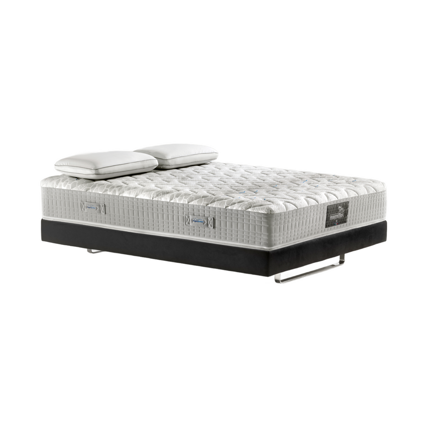 Thermoregulating Checkered Mattress | Magniflex Magnistretch 12 | Italianfurniture.com