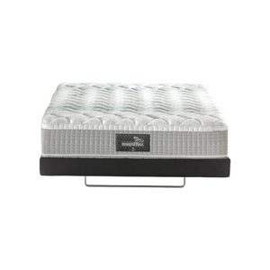 Thermoregulating Checkered Plush Mattress | Magniflex Magnistretch | Italianfurniture.com