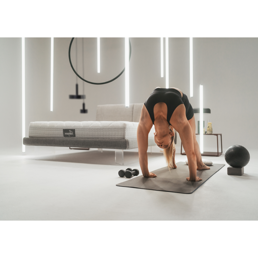Thermoregulating Checkered Mattress | Magniflex Magnistretch 12 | Italianfurniture.com