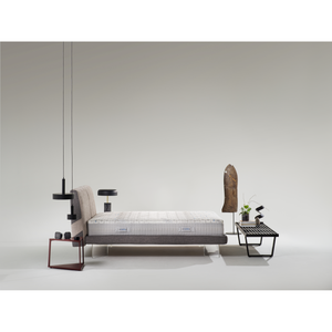 Checkered Firm Mattress | Magniflex Magnistretch | Italianfurniture.com