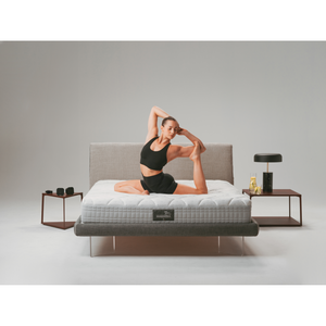 Checkered Firm Mattress | Magniflex Magnistretch | Italianfurniture.com