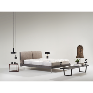 Checkered Firm Mattress | Magniflex Magnistretch | Italianfurniture.com