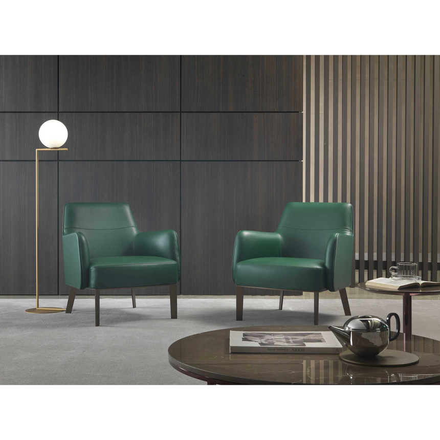 Splayed Rear Leg Armchair | Marelli Clipper | Italianfurniture.com