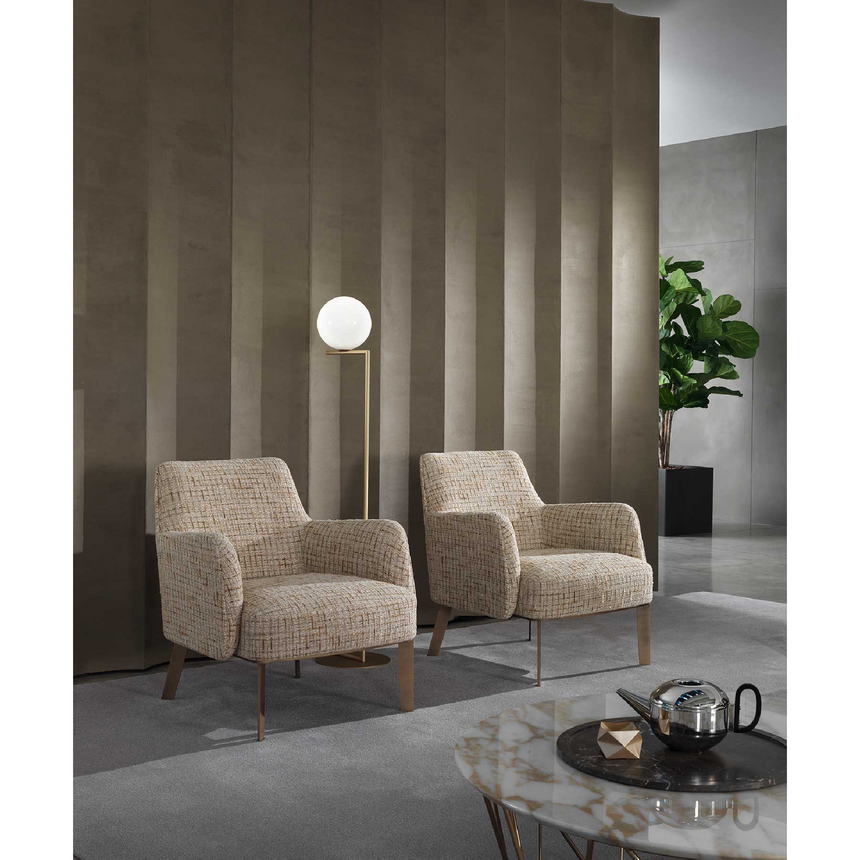 Splayed Rear Leg Armchair | Marelli Clipper | Italianfurniture.com