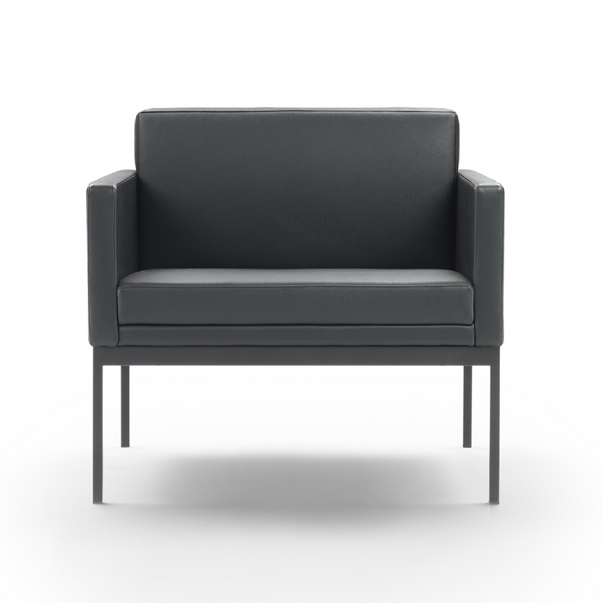 Angular Minimalist Armchair | Marelli Milton | Italianfurniture.com