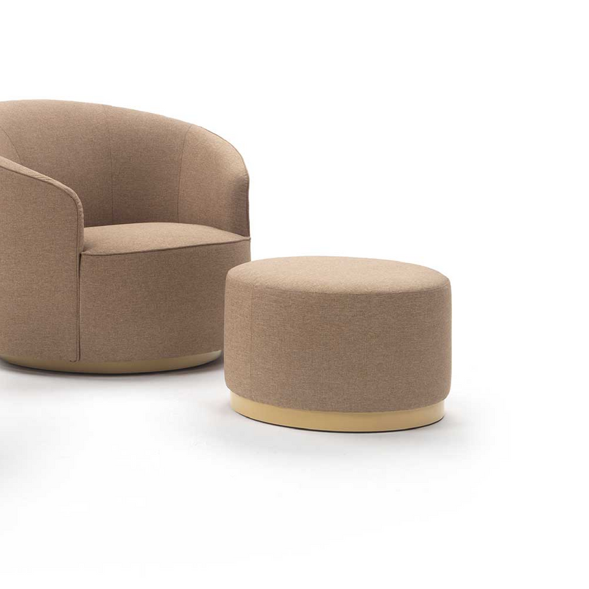 Upholstered Round Ottoman | Marelli Moon | Italianfurniture.com