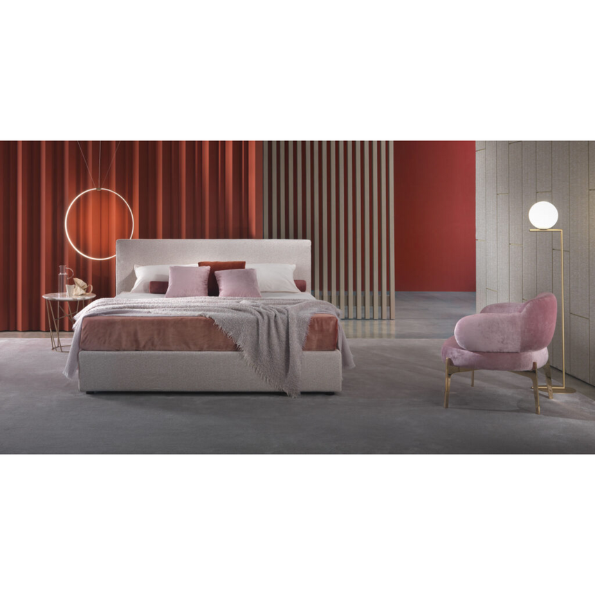 Minimalist Bed Cushion | Marelli Brandon | Italianfurniture.com