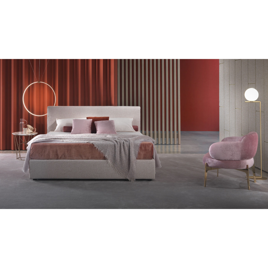 Minimalist Bed Cushion | Marelli Brandon | Italianfurniture.com