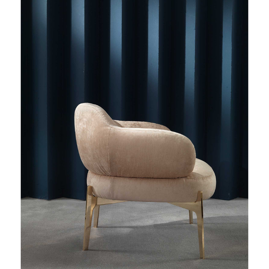 Modern Chunky Lounge Armchair | Marelli Sign | Italianfuniture.com