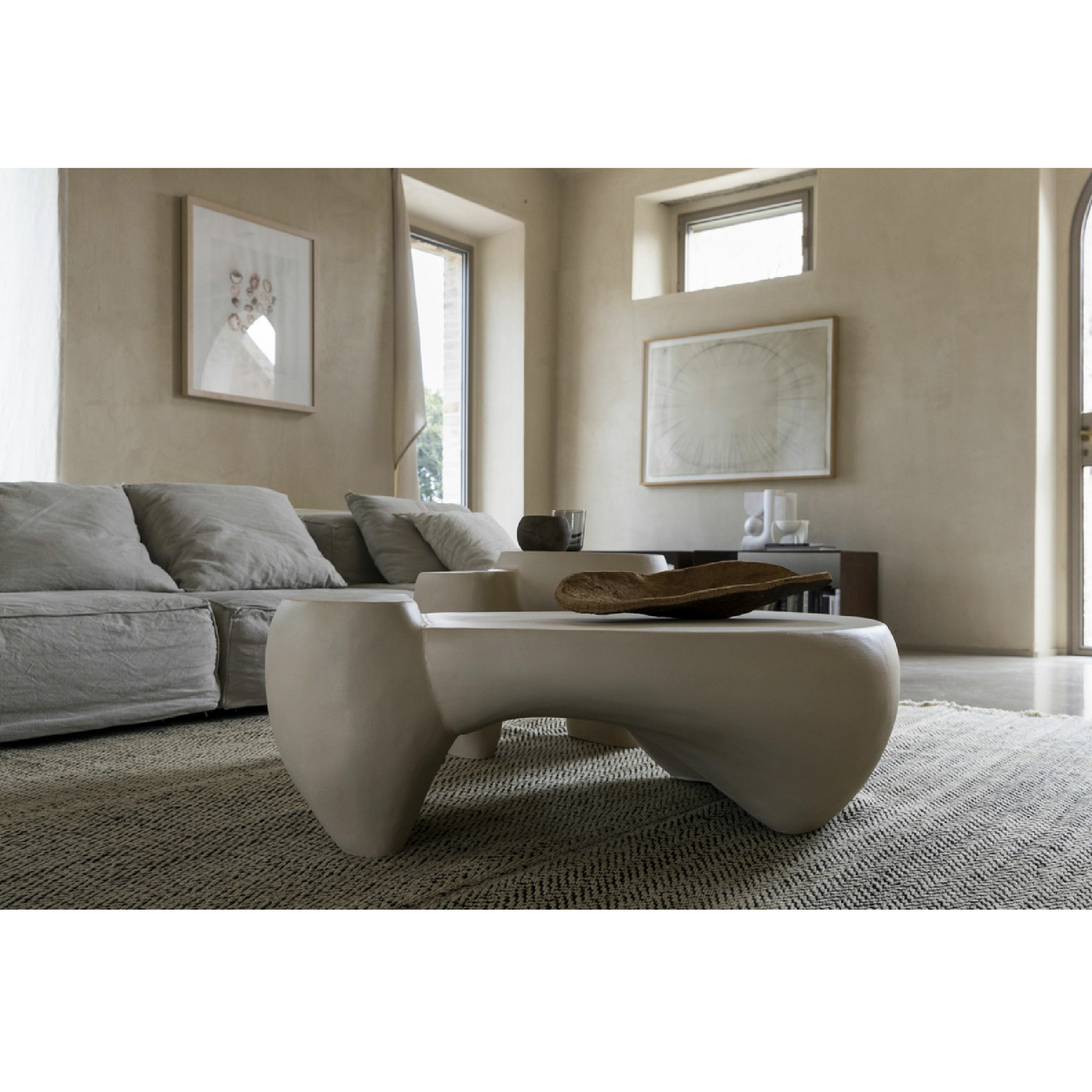 Organic-Shaped Stoneware Coffee Table | Mogg Dune | Italianfurniture.com