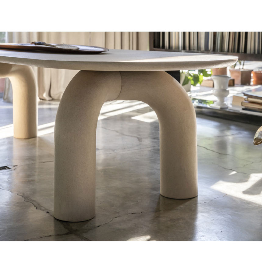 Hand-Troweled Modern Dining Table | Mogg Elephante | Italianfurniture.com