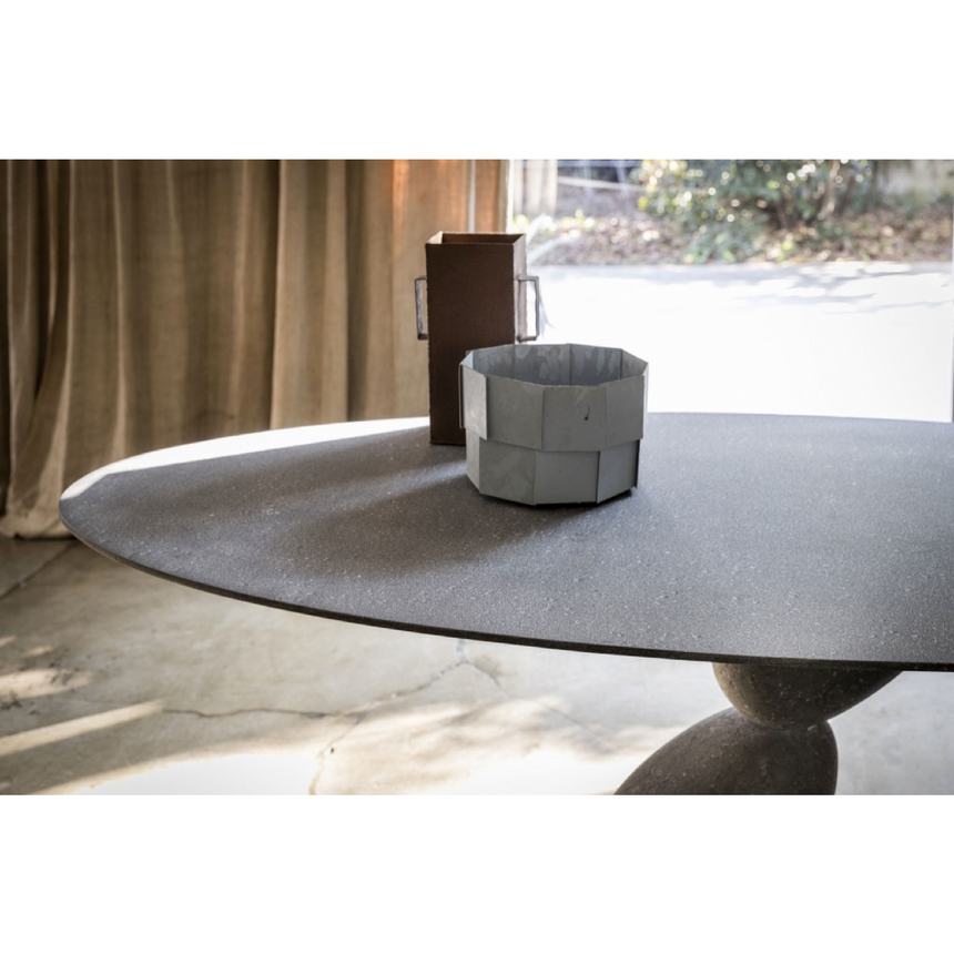 Stone Dining Table | Mogg Matera | Italianfurniture.com