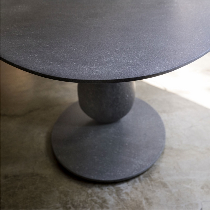 Stone Dining Table | Mogg Matera | Italianfurniture.com