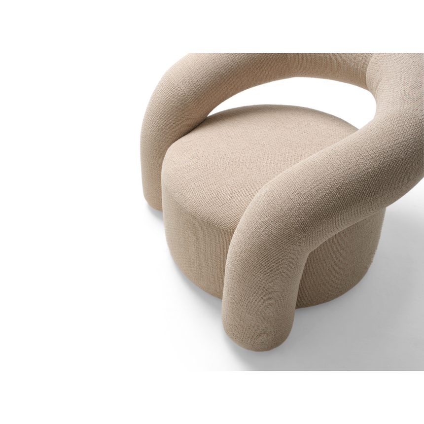 Curved Modern Lounge Chair | Mogg Nora | Italianfurniture.com