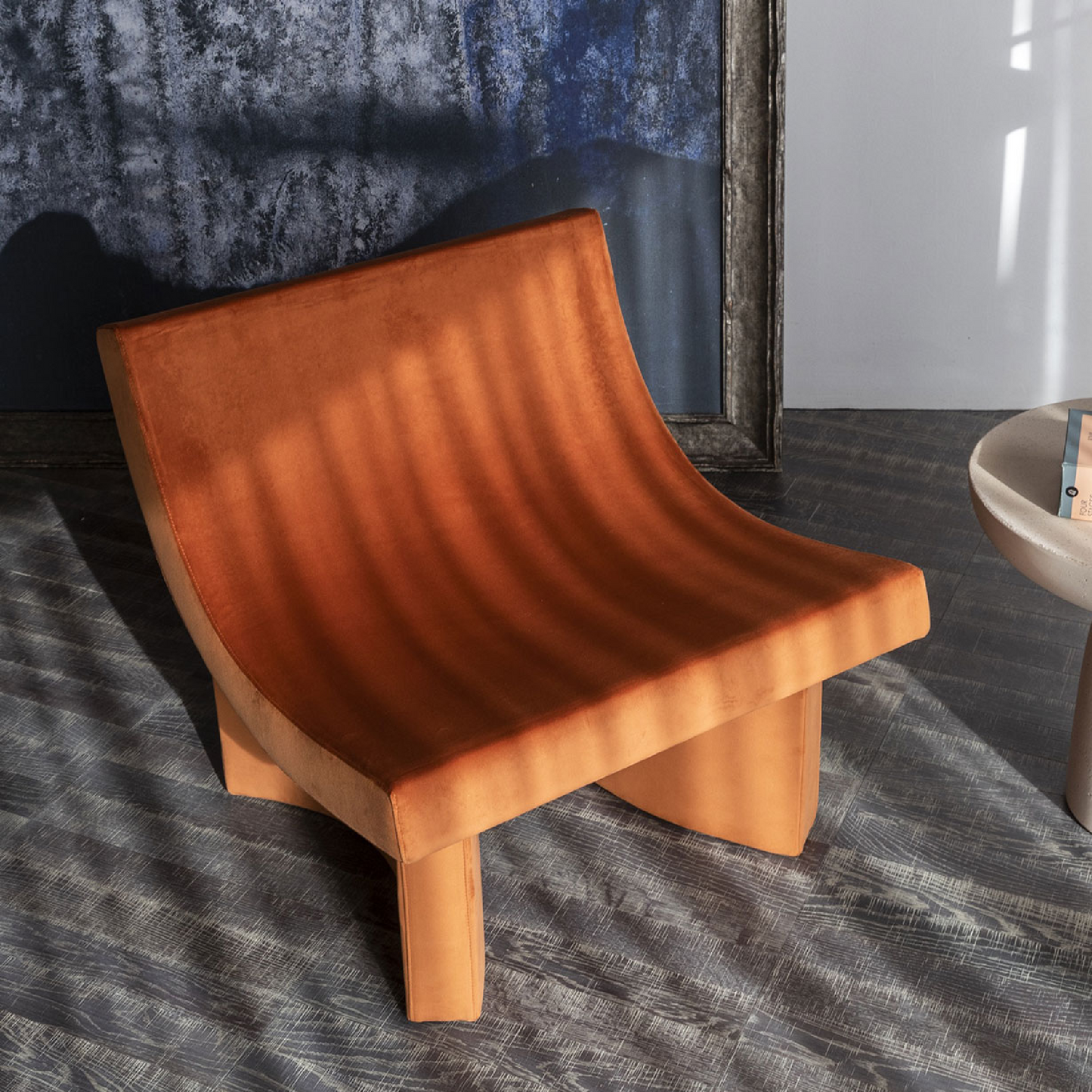 Padded Curve Lounge Chair | Mogg Talk | Italianfurniture.com