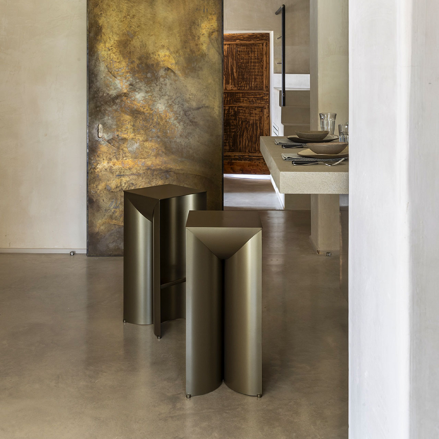 Aluminum Modern Stool | Mogg Uccio | Italianfurniture.com